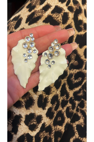 gozdeasutayaccessory Angel Wing Earrings with Stones