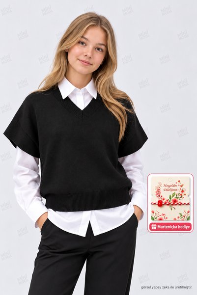 Minimoda Kids سترة صوفية قصيرة الأكمام بياقة على شكل حرف V للفتيات.
