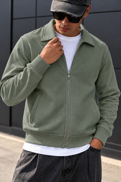COMBİNE MİCHAİL Herrenjacke in Khaki mit Polokragen und Reißverschluss.