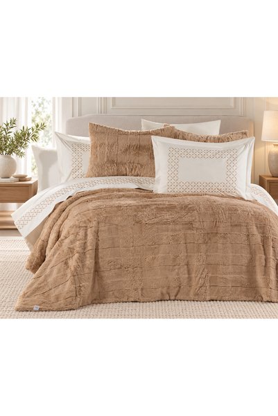 la lune home Rabbit Fur Double-Size Bridal Set: 9-Piece Embroidered Duvet Cov...