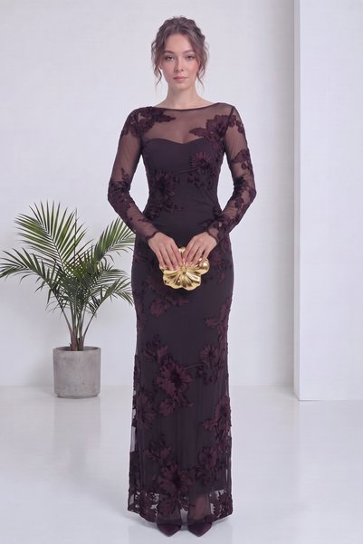 zks grup tekstil Women's Backless, Embroidered, Long-Sleeved Midi Dress in Bl...
