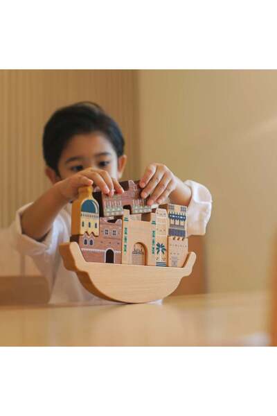 Other Traditional Architecture: Wooden Balancing and Assembling Game
