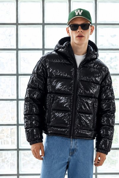 DAMGA JEANS Men's Shiny Puffer Coat with Zippered Pocket, Hood, and Cuff
