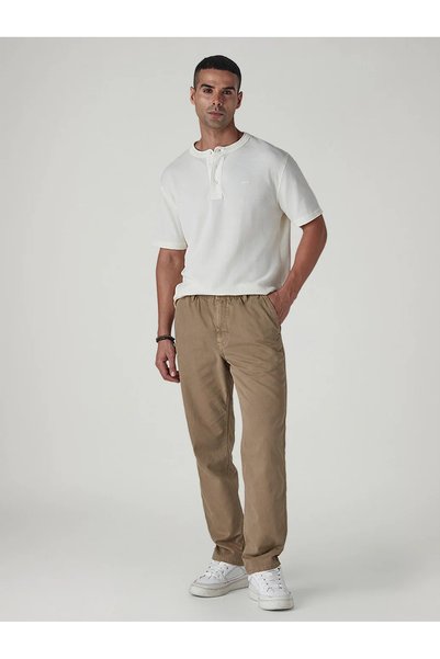 Levi's Pantaloni bărbătești autentici, cu croială lejeră, lungime medie 006KJ...