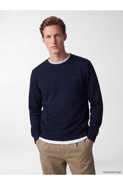 LC Waikiki Trendy Picks from Kübra Butik: Men’s Sweatshirt with a Crew Neck a...