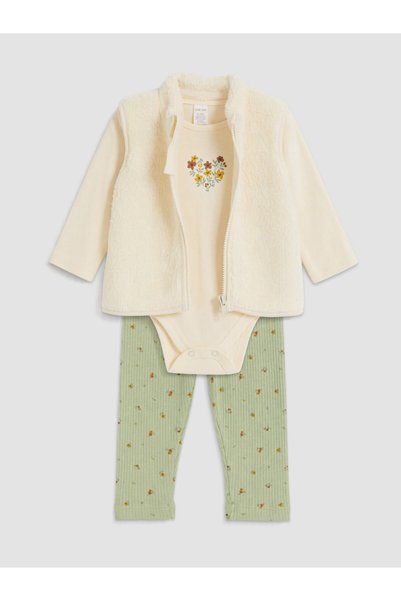 LC Waikiki Esvab • Modern & Distinctive 3-Piece Floral Baby Girl Set