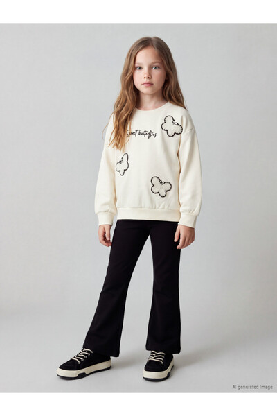 LC Waikiki Trendy Picks from Kübra Butik: Girls' Thick Suit with a Round Neck...