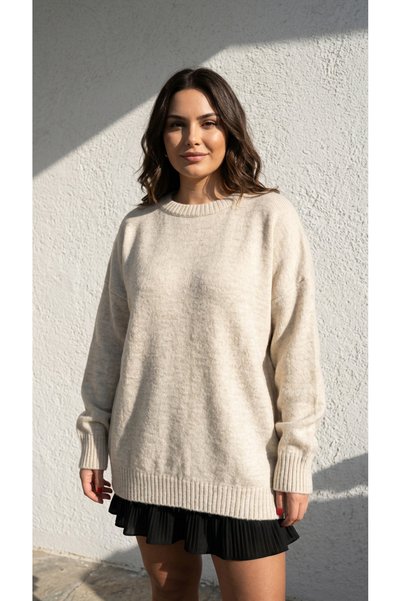 Curly LONG SWEATER WITH WRITING ON THE BACK