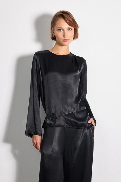 Gusto Pile Detailed Long Sleeve Satin Blouse - Black
