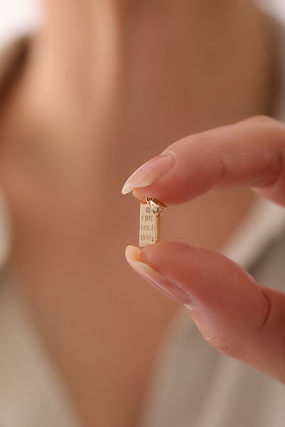 Bayar Gold 14 Ayar Altın Taşlı Külçe Kolye Ucu 1,2 cm