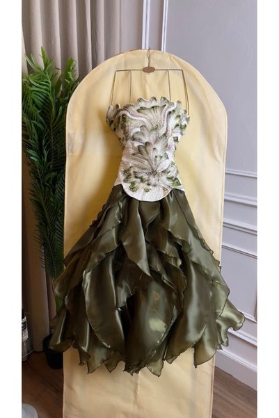 NWADER Assala's dress