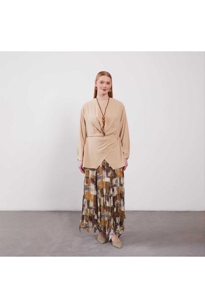 Levidor طقم تونيك بنمط غير متماثل وتنورة منقوشة للنساء من ماركة Camel 131094