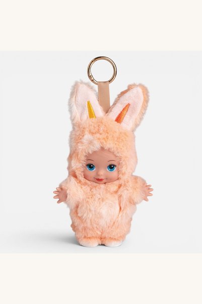 Comerivo Bebelus mic in costum de iepuras somon, 19 cm, cu breloc de agatare