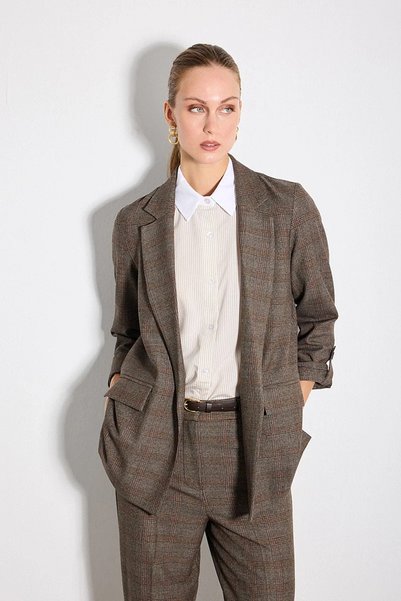 Gusto Relaxed Fit Unlined Plaid Jacket - Brown