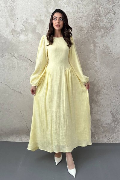 Generic Brand Rochie galbenă cu mâneci lungi și fustă încrețită
