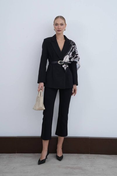 Miss Beyoğlu Women's Premium Double-Pleated Fitted Jacket with a Scarf and Belt
