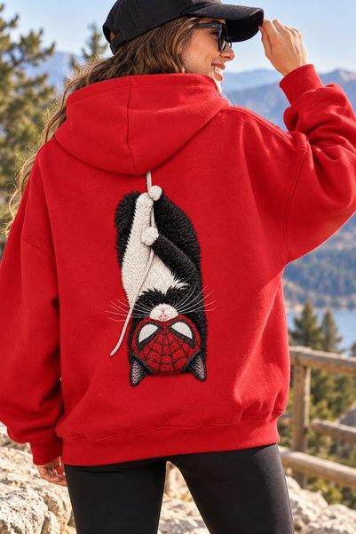 ArtYus Unisex Oversized Hoodie with "Cat on a Rope" Back Print – Relaxed Casu...