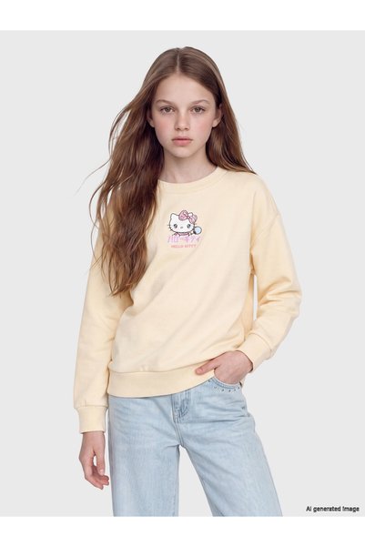 LC Waikiki Alita City Ecru Hello Kitty Printed Girls' Sweatshirt with a Diffe...
