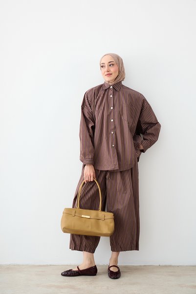 LOCCO Women's Single-Pocket Striped Set, Brown