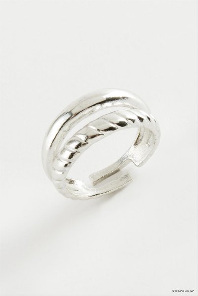ZERO LAND SPT-GLD Twisted Metal Ring (233335) Silver Color
