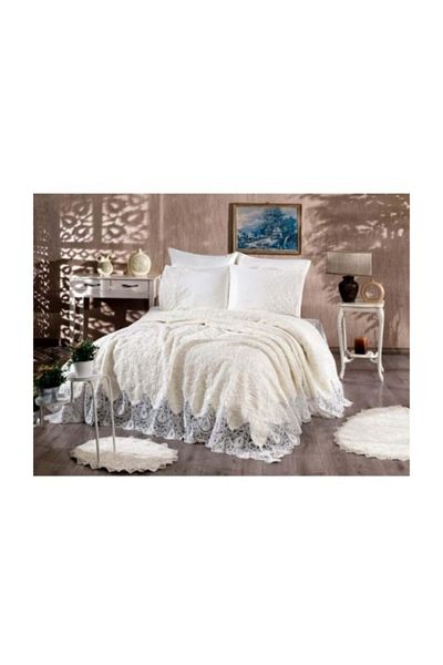 Golden French Lace Elanor Blanket Set