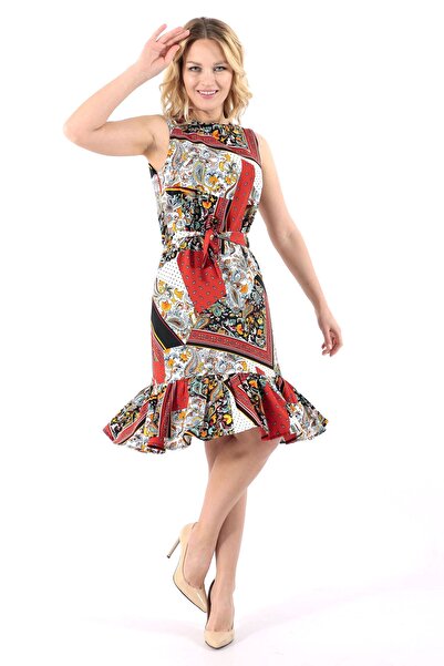 Moda Tuğram Коротке плаття з візерунком