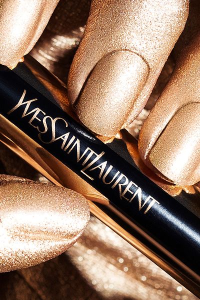 Yves Saint Laurent Touche Éclat High Cover Doğal Aydınlık Veren Ikonik Kapatıcı 1 - Porcelaine 3614272387591
