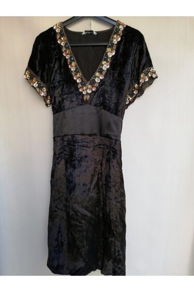 Butik Tülin Otantik Ipek Kadife Siyah Nakışlı Abiye Elbise