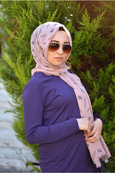 Veille Feather Pattern Powder Shawl