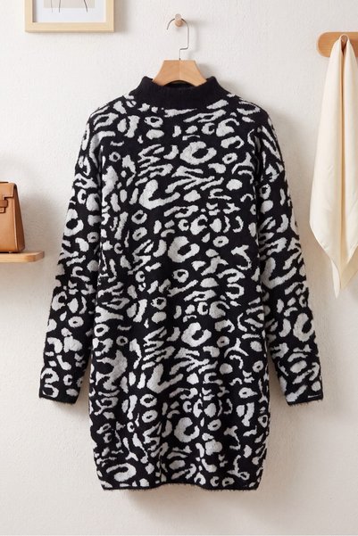 HİJABAYA Flowy Long Sleeve Leopard Patterned Above Knee Comfortable Fit Hijab...