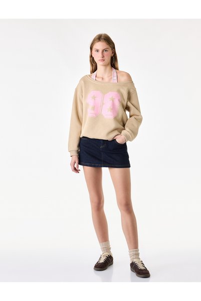 Koton Şardonlu Rahat Kalıp Kayık Yaka Uzun Kollu Katmanlı Baskılı Sweatshirt
