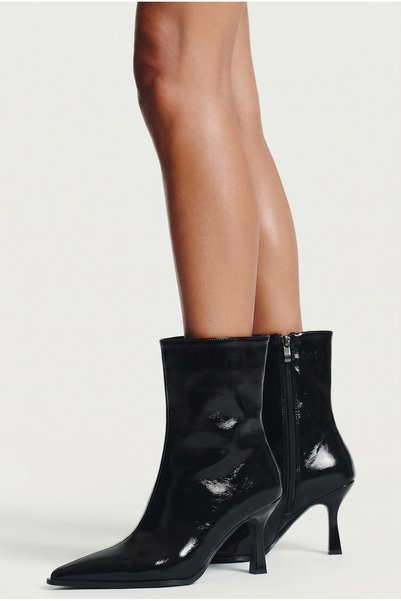 Les Chatelets Les Châtelets Vendôme Goblet Heeled Patent Leather Pointed Toe ...