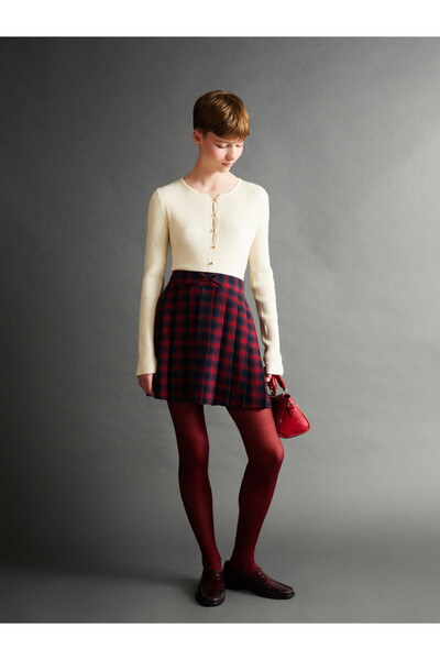 LC Waikiki Trendy Picks from Kübra Butik: Slim-Fit Checked Embroidered Women'...