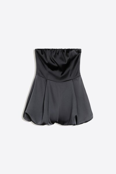 Bershka Saten yüzeyli mini bandeau tulum