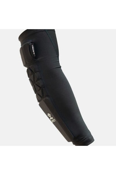 SHREY Legacy Arm Guard