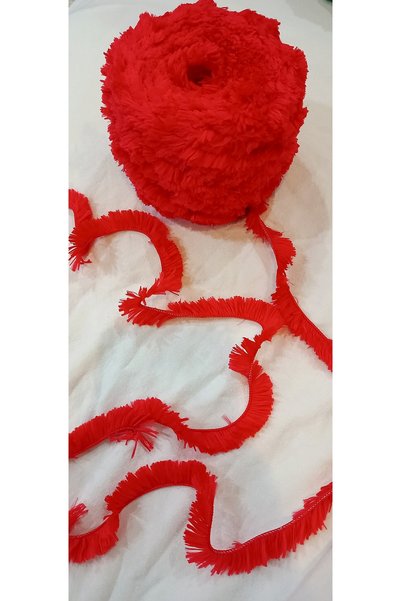 UMRA collection Fuzzy, soft yarn—hand-knitting yarn, 200 g, color: Red