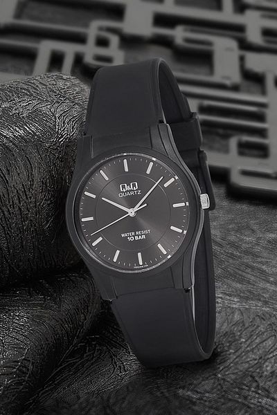 Q&Q Unisex Black Wristwatch 3g3289