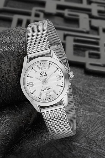 Q&Q Women's Wristwatch 3G2128