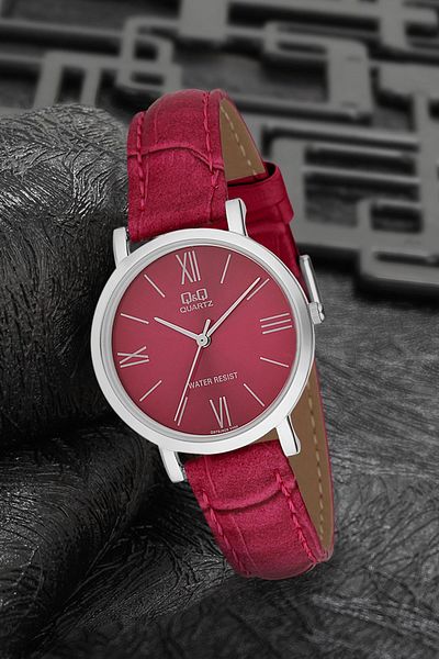 Q&Q Women's Wristwatch 3G2223