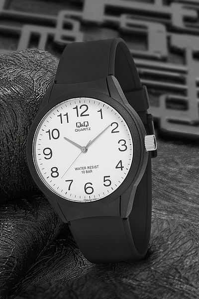 Q&Q Unisex Black Wristwatch 3g3272