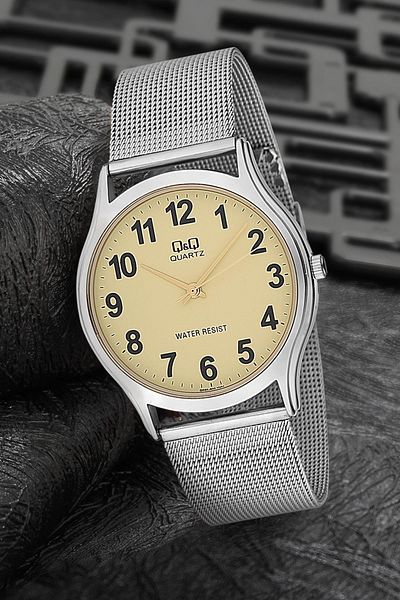 Q&Q Women's Wristwatch 3G1987