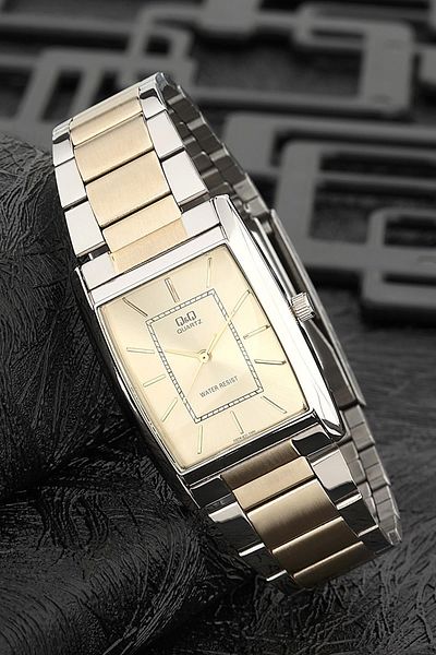 Q&Q Women's Silver Color Rectangle Metal Cord Wristwatch 3G812