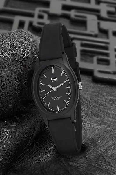 Q&Q Women's Black Wristwatch 3g3328