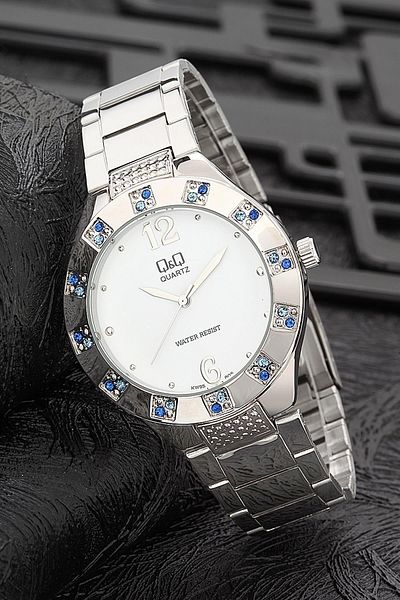 Q&Q Women's Wristwatch 3G881