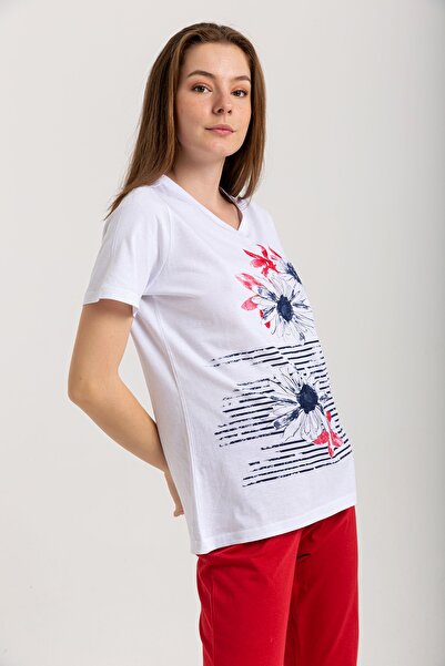 Nur Aka by Nurteks White Capri Large Size Pajama Set with Flowers on the Front