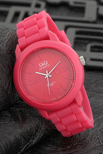 Q&Q Women's Wristwatch 3B928