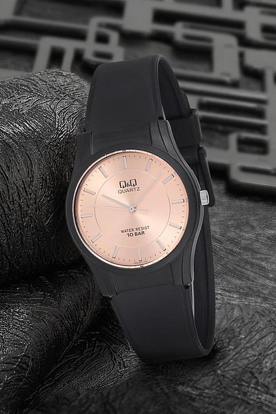 Q&Q Women's Black Wristwatch 3g3287