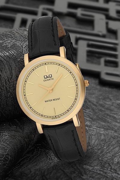 Q&Q Women's Wristwatch 3A2238