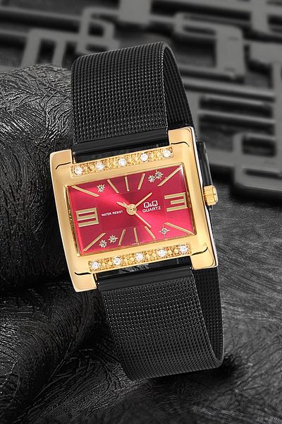 Q&Q Women's Wristwatch 3G2663