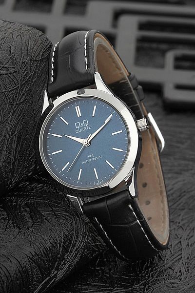 Q&Q Women's Wristwatch 3A2043